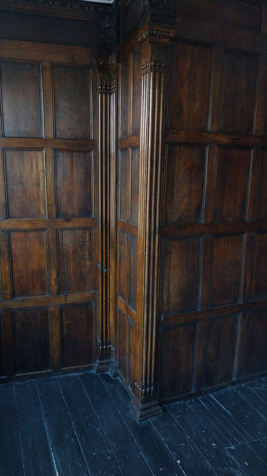 Close up corner section of the panelling after tidying
